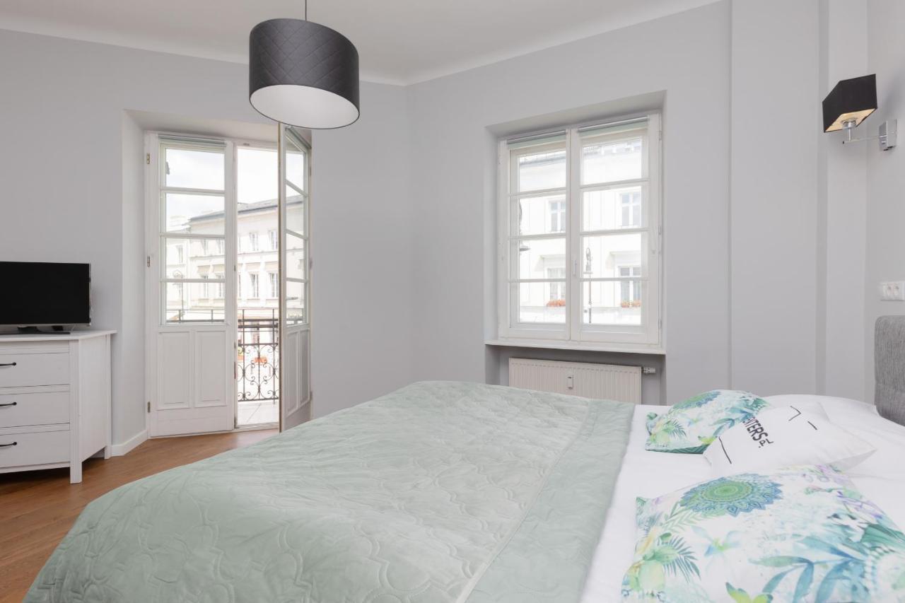 City Center Aparthotel Chmielna By Noclegi Renters Βαρσοβία Εξωτερικό φωτογραφία