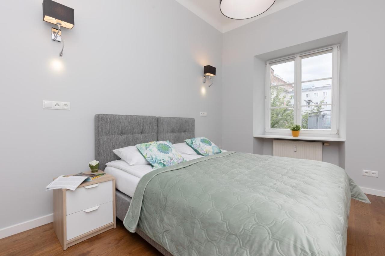 City Center Aparthotel Chmielna By Noclegi Renters Βαρσοβία Εξωτερικό φωτογραφία