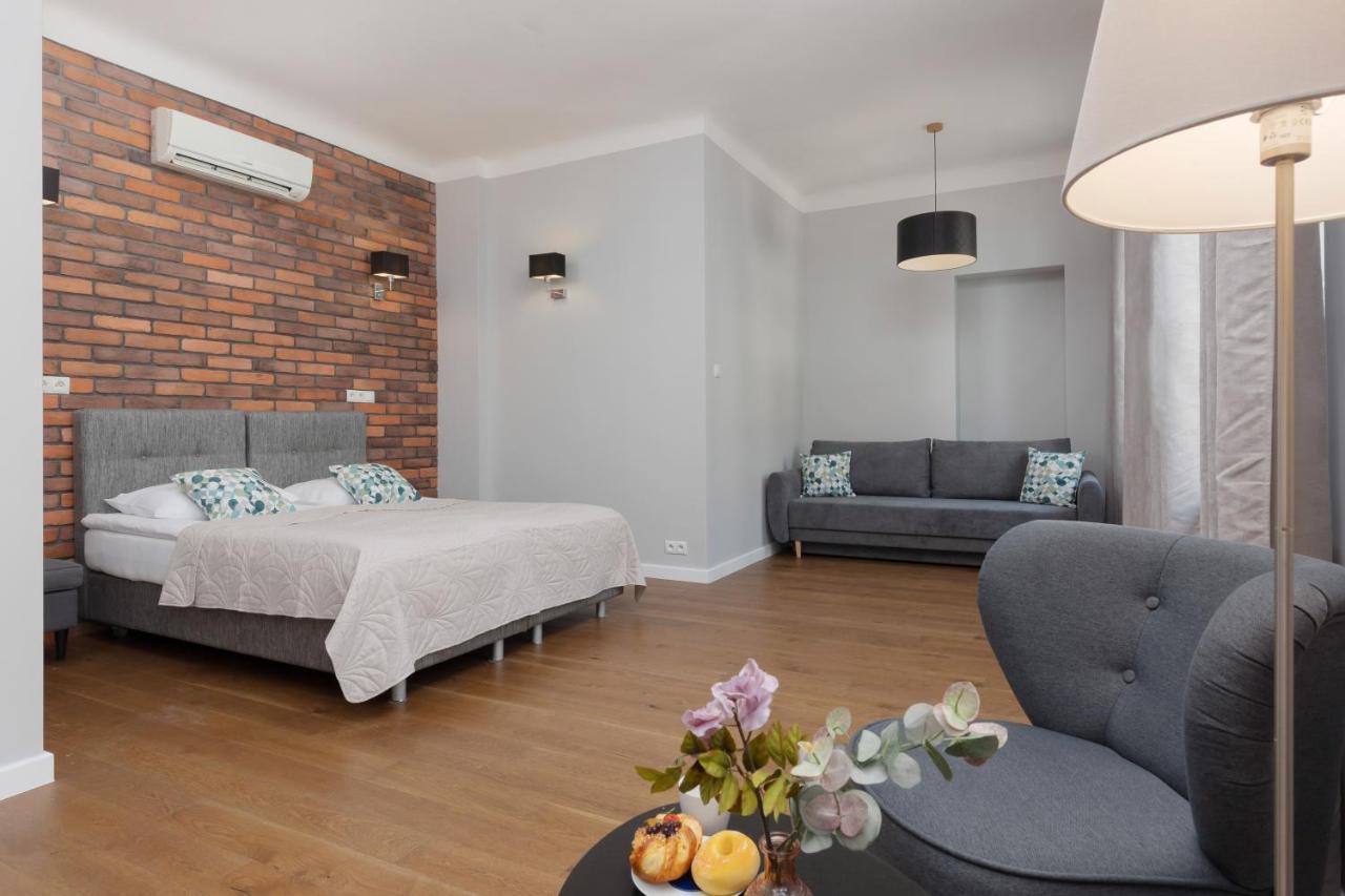 City Center Aparthotel Chmielna By Noclegi Renters Βαρσοβία Εξωτερικό φωτογραφία