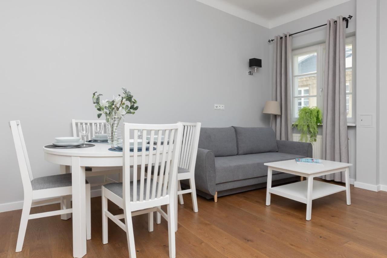 City Center Aparthotel Chmielna By Noclegi Renters Βαρσοβία Εξωτερικό φωτογραφία