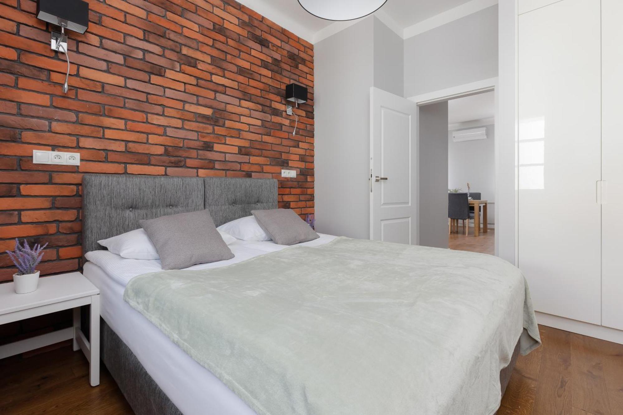 City Center Aparthotel Chmielna By Noclegi Renters Βαρσοβία Εξωτερικό φωτογραφία