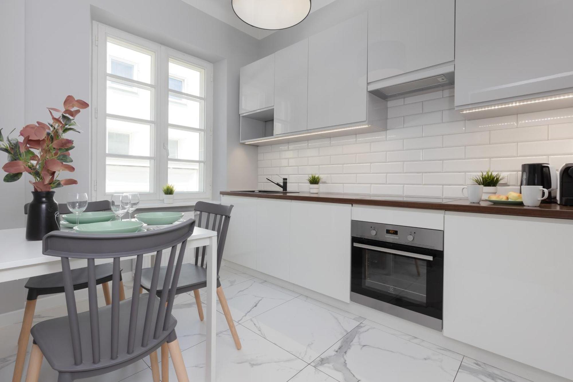 City Center Aparthotel Chmielna By Noclegi Renters Βαρσοβία Εξωτερικό φωτογραφία