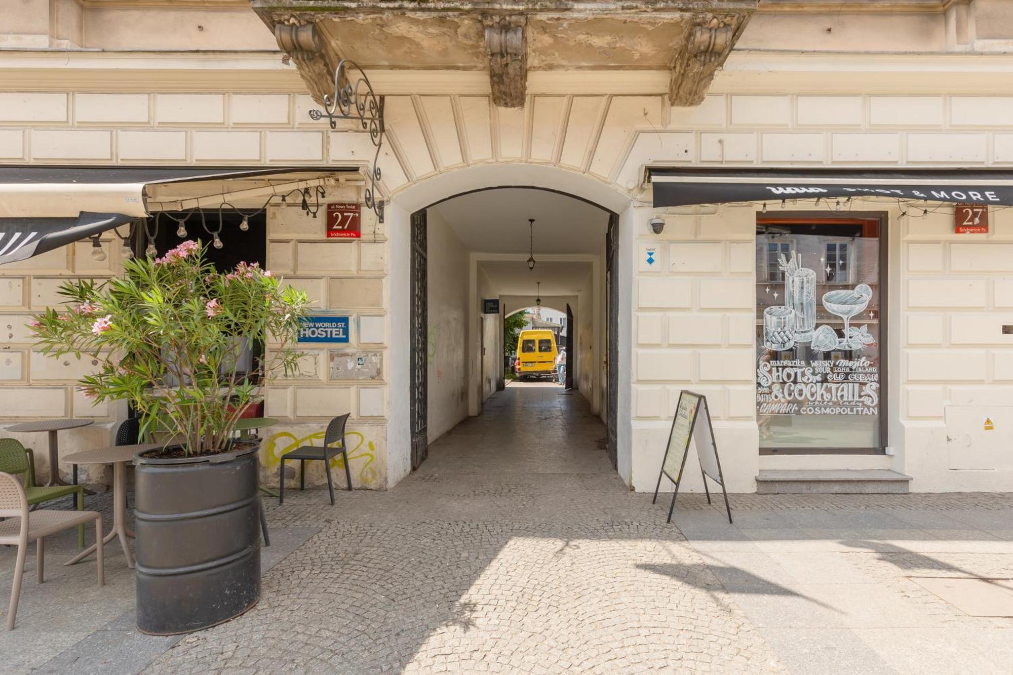 City Center Aparthotel Chmielna By Noclegi Renters Βαρσοβία Εξωτερικό φωτογραφία